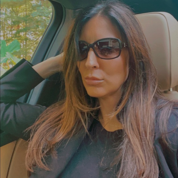 Meet your Posher, Irene - Picture 1 of 1